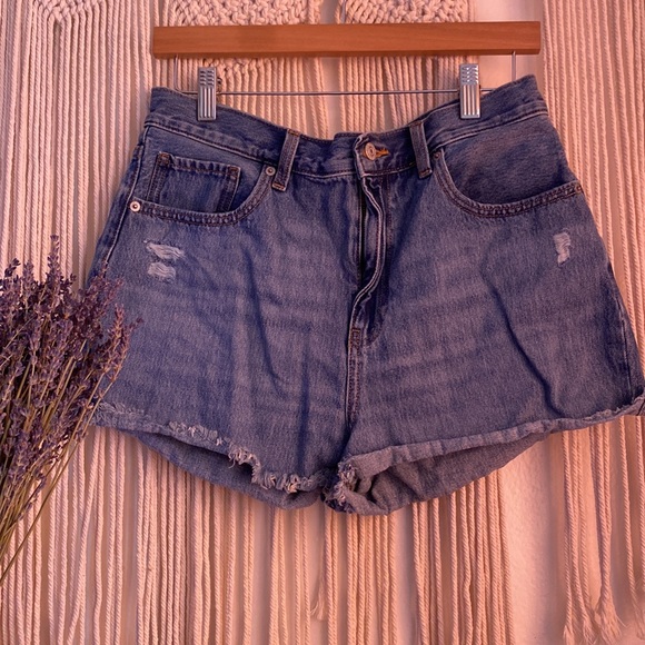 Blue Denim UNIQLO Shorts - Picture 6 of 6